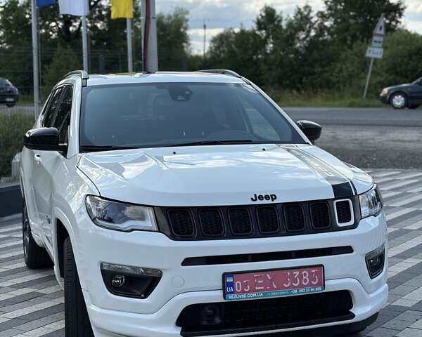 Белый Джип Компас, объемом двигателя 2.36 л и пробегом 63 тыс. км за 18500 $, фото 1 на Automoto.ua