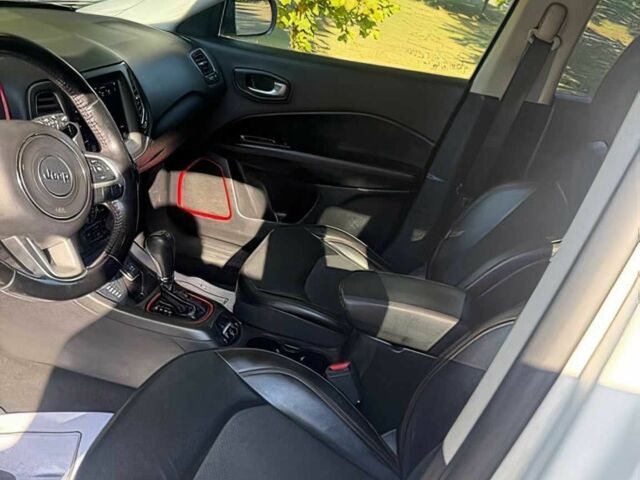 Білий Джип Compass, об'ємом двигуна 2.4 л та пробігом 31 тис. км за 9100 $, фото 6 на Automoto.ua