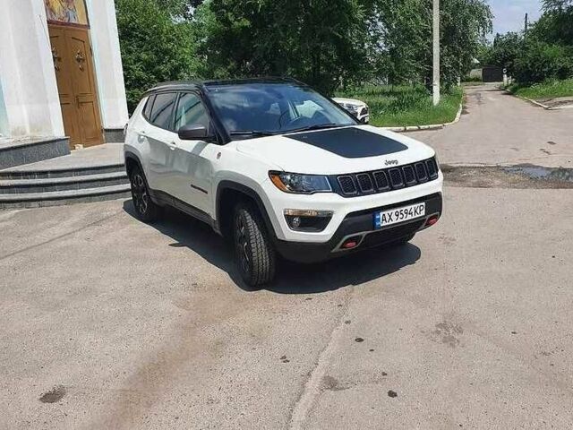 Белый Джип Компас, объемом двигателя 2.4 л и пробегом 46 тыс. км за 11900 $, фото 4 на Automoto.ua
