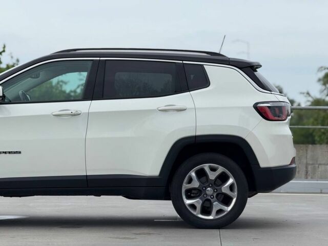 Білий Джип Compass, об'ємом двигуна 2.4 л та пробігом 59 тис. км за 16400 $, фото 8 на Automoto.ua