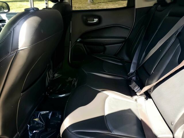 Білий Джип Compass, об'ємом двигуна 2.4 л та пробігом 17 тис. км за 10000 $, фото 8 на Automoto.ua