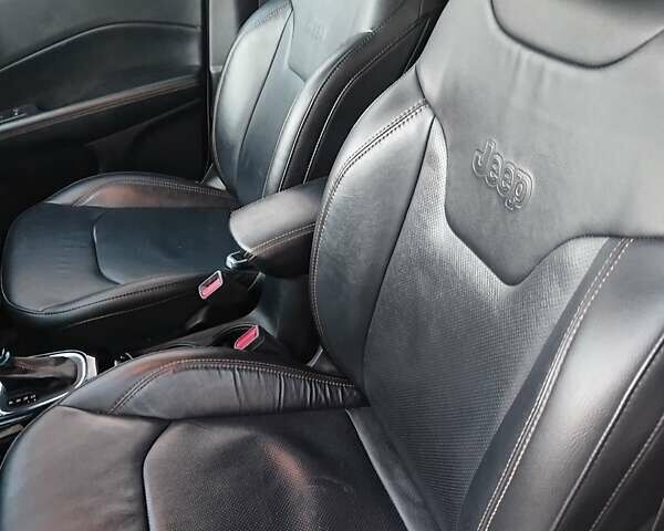 Белый Джип Компас, объемом двигателя 2.36 л и пробегом 95 тыс. км за 16490 $, фото 2 на Automoto.ua