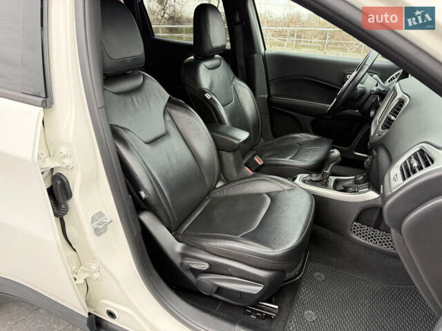 Белый Джип Компас, объемом двигателя 2.36 л и пробегом 126 тыс. км за 17450 $, фото 41 на Automoto.ua