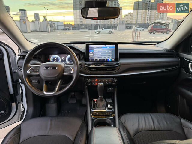 Белый Джип Компас, объемом двигателя 2.36 л и пробегом 45 тыс. км за 21900 $, фото 73 на Automoto.ua