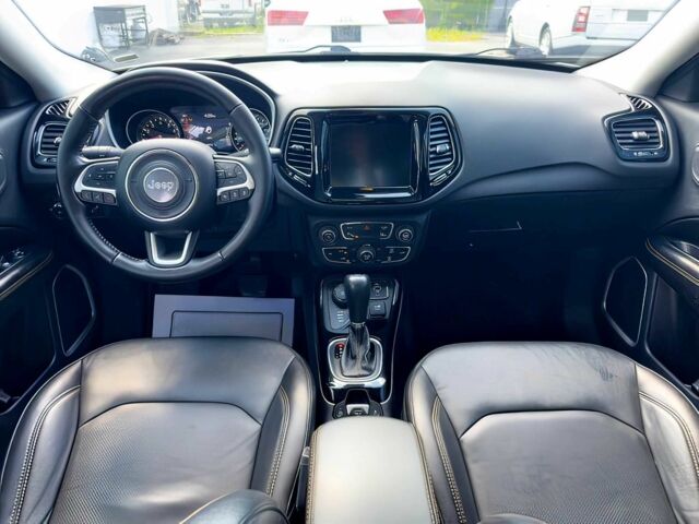 Білий Джип Compass, об'ємом двигуна 2.4 л та пробігом 21 тис. км за 9700 $, фото 9 на Automoto.ua