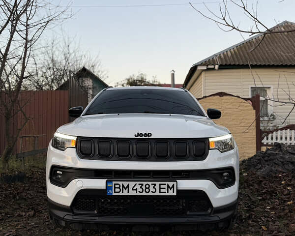 Белый Джип Компас, объемом двигателя 2.36 л и пробегом 98 тыс. км за 18900 $, фото 2 на Automoto.ua
