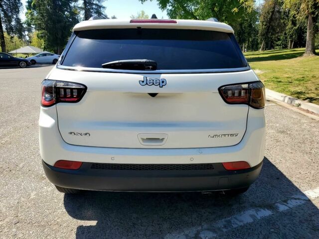 Білий Джип Compass, об'ємом двигуна 2.4 л та пробігом 17 тис. км за 10000 $, фото 4 на Automoto.ua