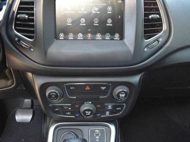 Білий Джип Compass, об'ємом двигуна 2.4 л та пробігом 62 тис. км за 6200 $, фото 11 на Automoto.ua