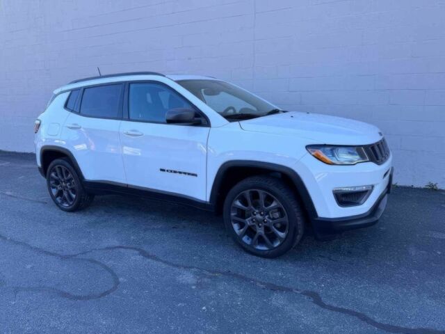 Белый Джип Компас, объемом двигателя 2.4 л и пробегом 17 тыс. км за 8900 $, фото 1 на Automoto.ua