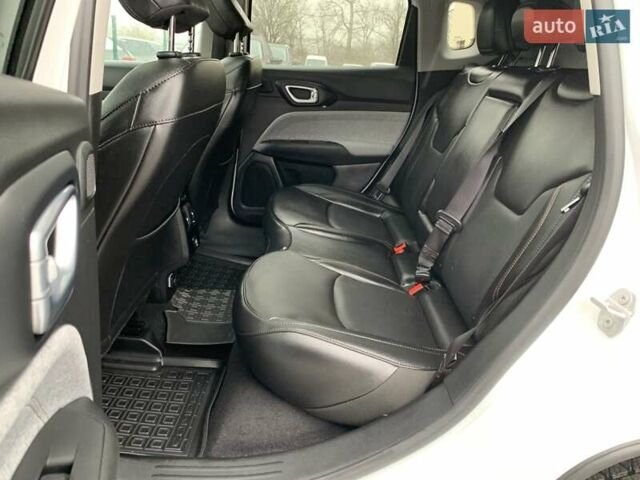 Білий Джип Compass, об'ємом двигуна 2.4 л та пробігом 63 тис. км за 18555 $, фото 29 на Automoto.ua