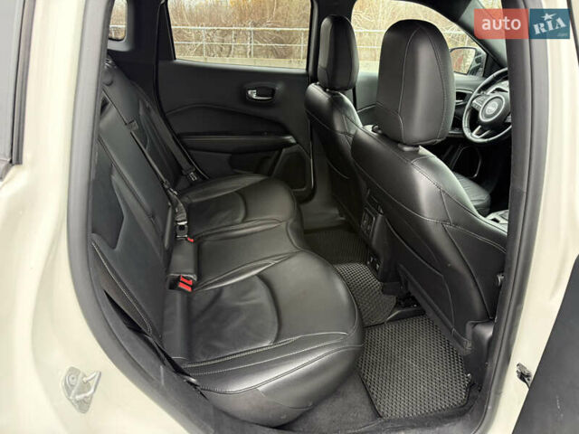 Белый Джип Компас, объемом двигателя 2.36 л и пробегом 126 тыс. км за 16950 $, фото 42 на Automoto.ua