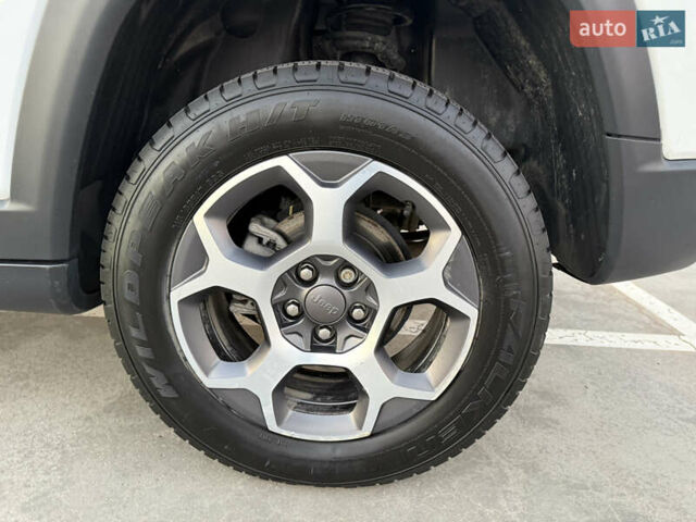 Белый Джип Компас, объемом двигателя 2.36 л и пробегом 45 тыс. км за 21900 $, фото 36 на Automoto.ua