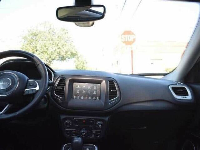 Білий Джип Compass, об'ємом двигуна 2.4 л та пробігом 62 тис. км за 6200 $, фото 7 на Automoto.ua