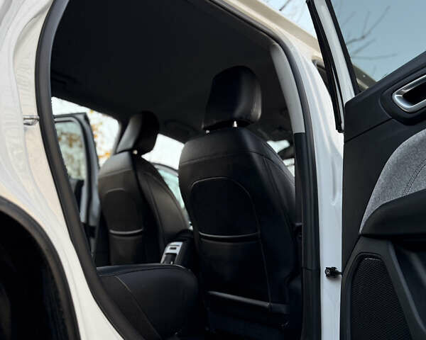 Белый Джип Компас, объемом двигателя 2.36 л и пробегом 98 тыс. км за 18900 $, фото 17 на Automoto.ua