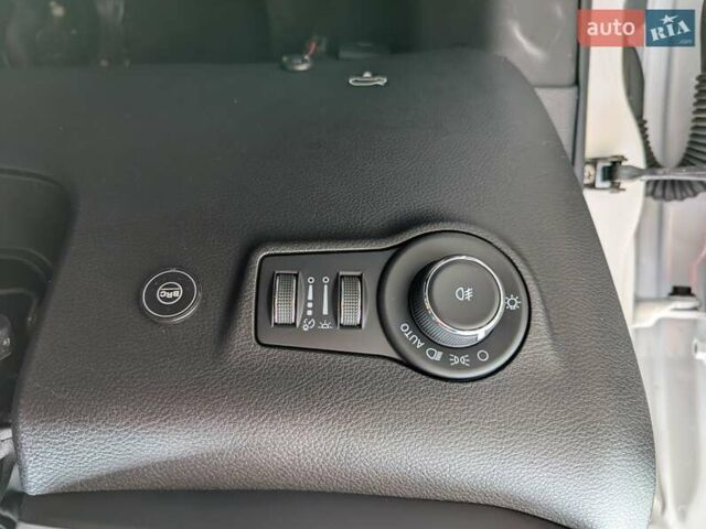 Белый Джип Компас, объемом двигателя 2.36 л и пробегом 41 тыс. км за 22500 $, фото 16 на Automoto.ua