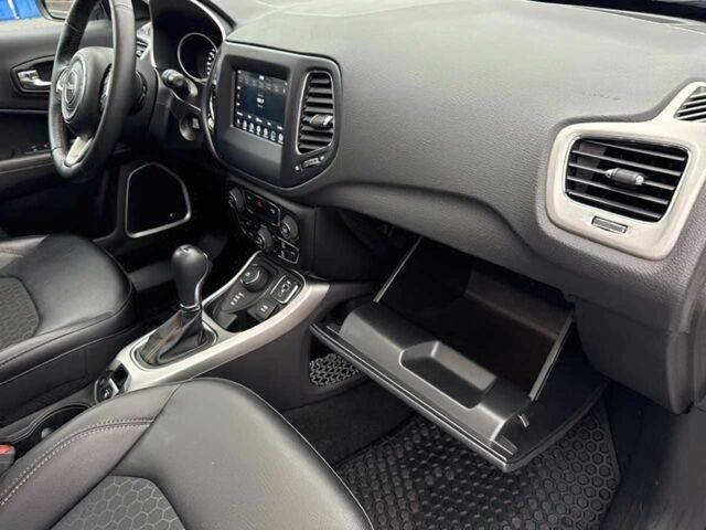 Белый Джип Компас, объемом двигателя 2.4 л и пробегом 16 тыс. км за 9800 $, фото 8 на Automoto.ua