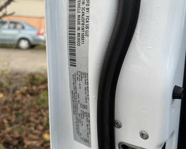 Белый Джип Компас, объемом двигателя 2.36 л и пробегом 98 тыс. км за 18900 $, фото 32 на Automoto.ua