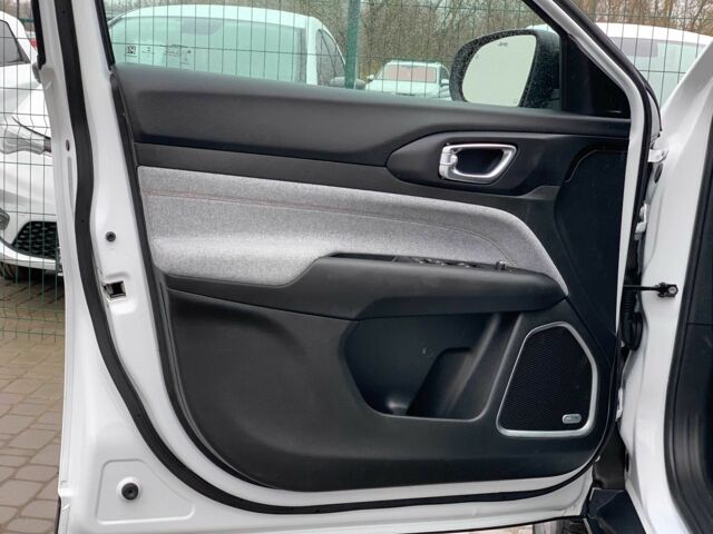 Белый Джип Компас, объемом двигателя 2.4 л и пробегом 63 тыс. км за 18555 $, фото 10 на Automoto.ua