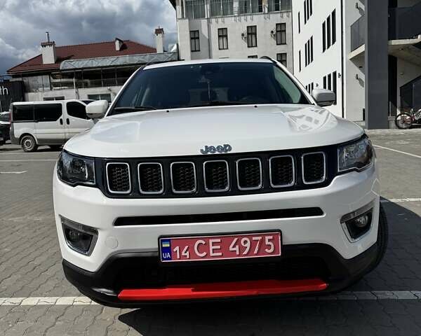 Белый Джип Компас, объемом двигателя 2.4 л и пробегом 118 тыс. км за 16999 $, фото 4 на Automoto.ua