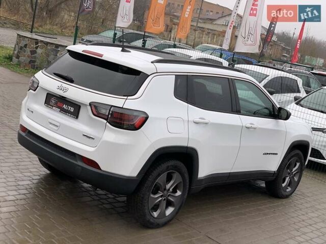 Білий Джип Compass, об'ємом двигуна 2.4 л та пробігом 63 тис. км за 18555 $, фото 14 на Automoto.ua
