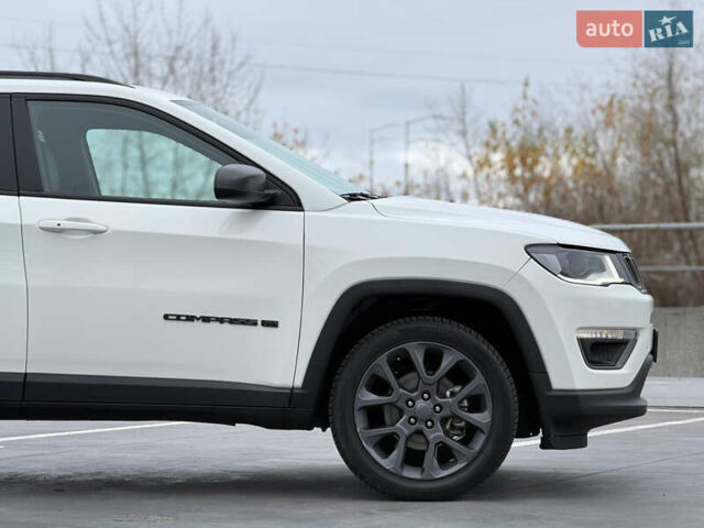 Белый Джип Компас, объемом двигателя 2.36 л и пробегом 126 тыс. км за 17450 $, фото 11 на Automoto.ua