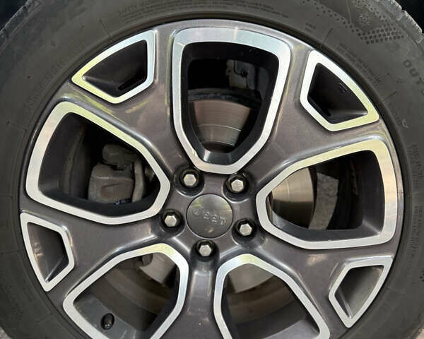 Белый Джип Компас, объемом двигателя 2.36 л и пробегом 98 тыс. км за 18900 $, фото 37 на Automoto.ua