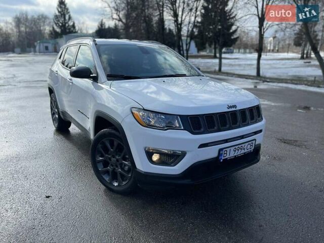 Белый Джип Компас, объемом двигателя 2.4 л и пробегом 4 тыс. км за 21400 $, фото 1 на Automoto.ua