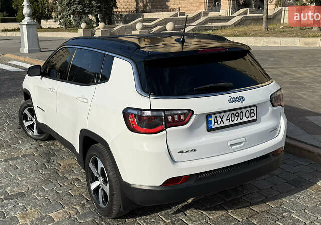 Белый Джип Компас, объемом двигателя 2.36 л и пробегом 34 тыс. км за 19500 $, фото 3 на Automoto.ua