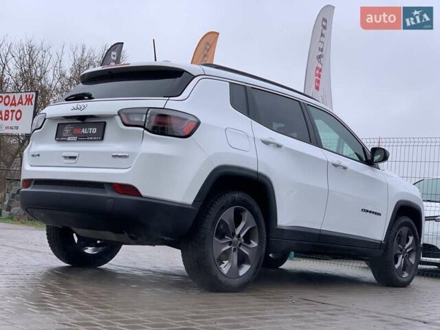 Білий Джип Compass, об'ємом двигуна 2.4 л та пробігом 63 тис. км за 18555 $, фото 13 на Automoto.ua