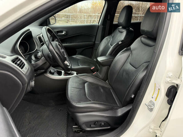 Белый Джип Компас, объемом двигателя 2.36 л и пробегом 126 тыс. км за 17450 $, фото 36 на Automoto.ua