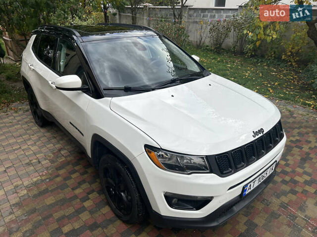 Джип Компас 2021 в Ивано-Франковске на Automoto.ua Белый Джип Компас, объемом двигателя 2.36 л и пробегом 85 тыс. км за 17800 $, фото 5 на Automoto.ua