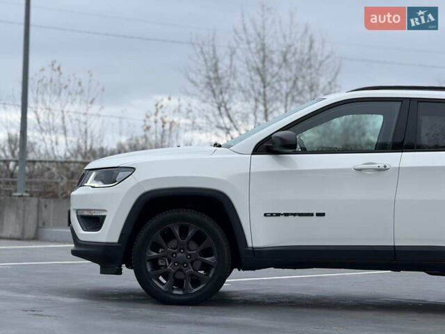 Белый Джип Компас, объемом двигателя 2.36 л и пробегом 126 тыс. км за 17450 $, фото 13 на Automoto.ua