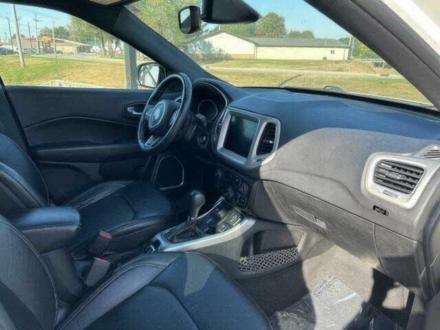 Білий Джип Compass, об'ємом двигуна 2.4 л та пробігом 10 тис. км за 8000 $, фото 10 на Automoto.ua