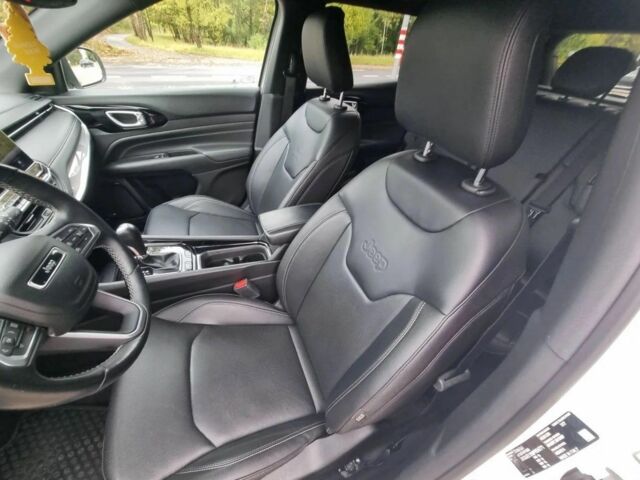 Білий Джип Compass, об'ємом двигуна 1.3 л та пробігом 65 тис. км за 9300 $, фото 9 на Automoto.ua