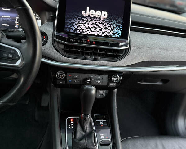 Белый Джип Компас, объемом двигателя 2.36 л и пробегом 98 тыс. км за 18900 $, фото 13 на Automoto.ua