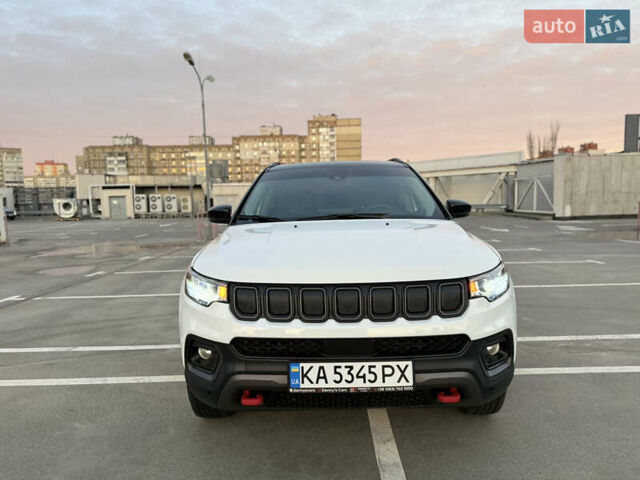 Белый Джип Компас, объемом двигателя 2.36 л и пробегом 45 тыс. км за 21900 $, фото 1 на Automoto.ua