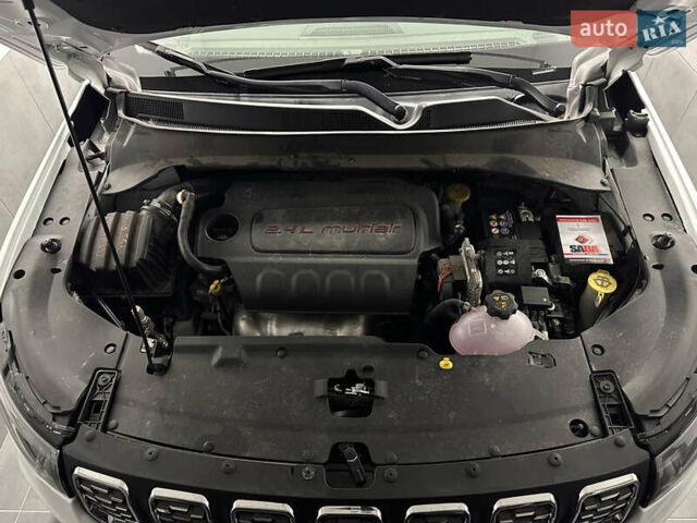 Белый Джип Компас, объемом двигателя 2.36 л и пробегом 31 тыс. км за 19500 $, фото 22 на Automoto.ua