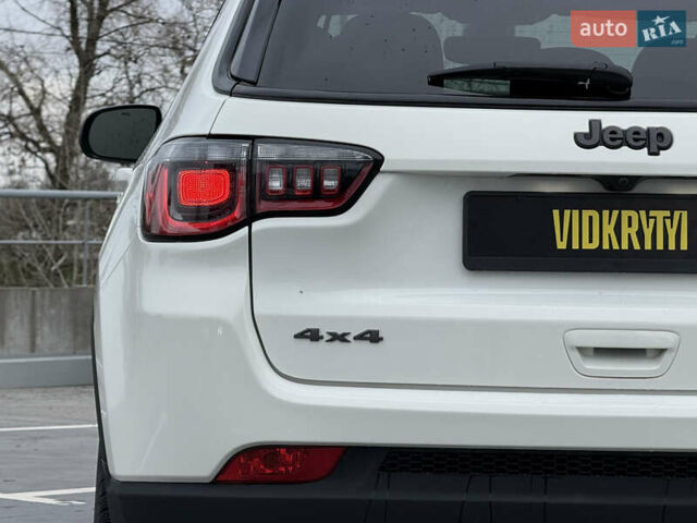 Белый Джип Компас, объемом двигателя 2.36 л и пробегом 126 тыс. км за 17450 $, фото 20 на Automoto.ua