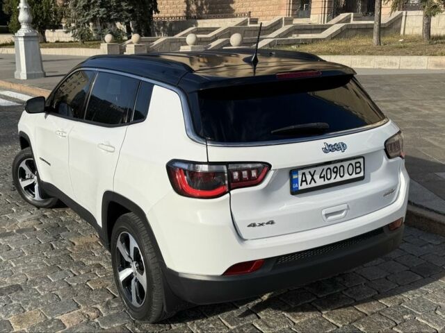 Белый Джип Компас, объемом двигателя 2.4 л и пробегом 34 тыс. км за 19500 $, фото 3 на Automoto.ua