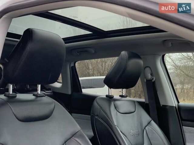 Білий Джип Compass, об'ємом двигуна 2.4 л та пробігом 63 тис. км за 18555 $, фото 39 на Automoto.ua