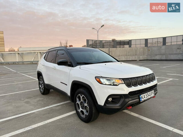 Белый Джип Компас, объемом двигателя 2.36 л и пробегом 45 тыс. км за 21900 $, фото 2 на Automoto.ua