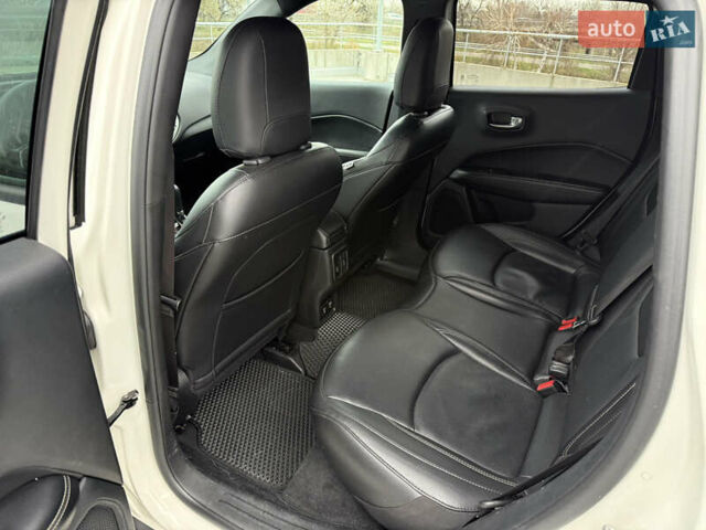 Белый Джип Компас, объемом двигателя 2.36 л и пробегом 126 тыс. км за 17450 $, фото 37 на Automoto.ua