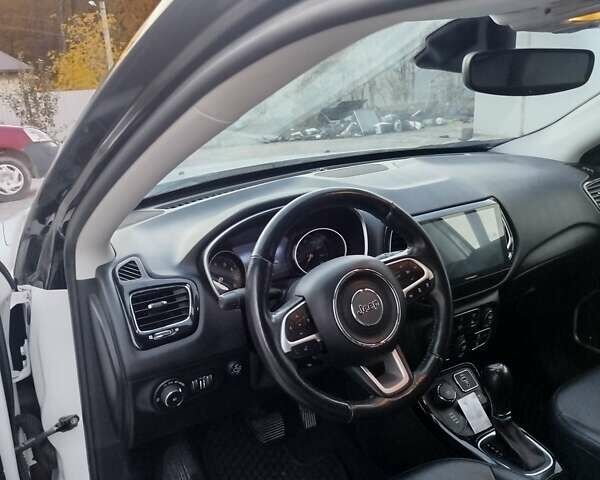 Белый Джип Компас, объемом двигателя 2.36 л и пробегом 95 тыс. км за 16490 $, фото 10 на Automoto.ua