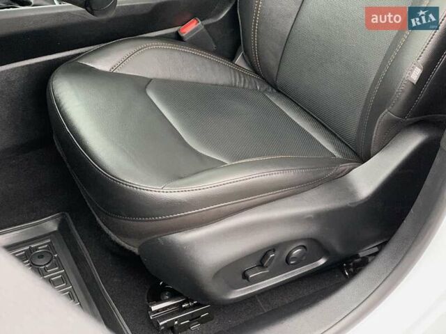 Білий Джип Compass, об'ємом двигуна 2.4 л та пробігом 63 тис. км за 18555 $, фото 27 на Automoto.ua