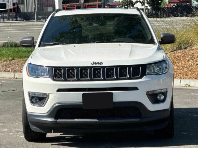 Белый Джип Компас, объемом двигателя 2.4 л и пробегом 13 тыс. км за 9900 $, фото 1 на Automoto.ua