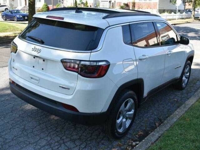 Білий Джип Compass, об'ємом двигуна 2.4 л та пробігом 62 тис. км за 6200 $, фото 4 на Automoto.ua