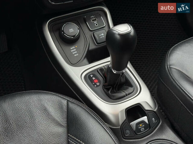 Белый Джип Компас, объемом двигателя 2.36 л и пробегом 126 тыс. км за 16950 $, фото 32 на Automoto.ua