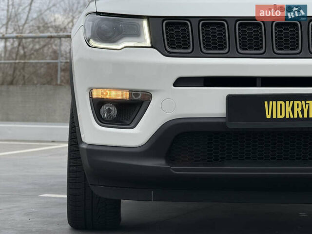 Белый Джип Компас, объемом двигателя 2.36 л и пробегом 126 тыс. км за 16950 $, фото 5 на Automoto.ua