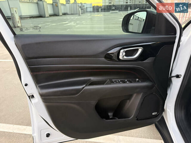 Белый Джип Компас, объемом двигателя 2.36 л и пробегом 45 тыс. км за 21900 $, фото 43 на Automoto.ua