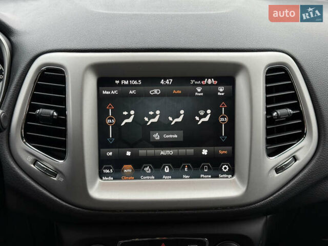 Белый Джип Компас, объемом двигателя 2.36 л и пробегом 126 тыс. км за 16950 $, фото 25 на Automoto.ua